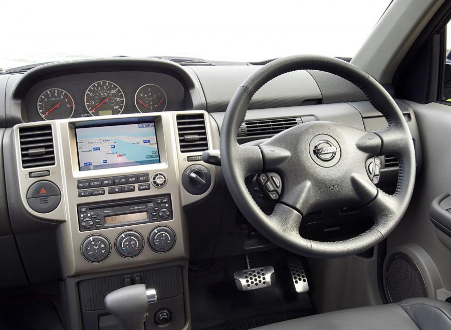  Nissan X-Trail 2004 года  (UK) (фото 16 из 17)